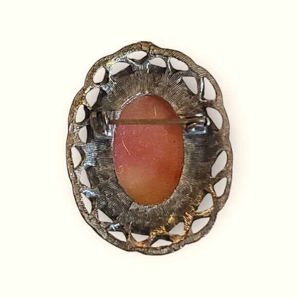 Vintage Pink Carved Shell Lady Cameo Brooch Pin Bronze Tone Frame - Picture 6 of 7